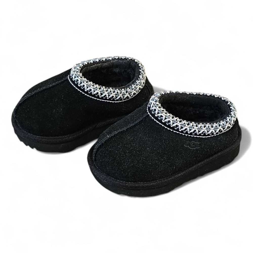 UGG Kids Cozy Slippers – Black Wool Lined Slip-Ons (Toddler Size 6 / EU 22)